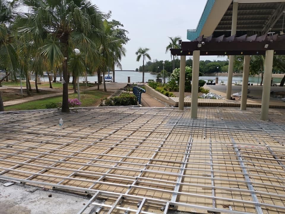 Durable Composite Decking with Sleek Railings for Modern Homes